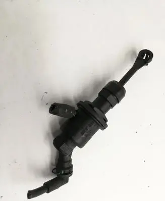 Nissan Qashqai Clutch slave cylinder 10610JD000