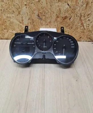 Seat Altea Speedometer (instrument cluster) 5P0920822E V1056161 SEZ7Z0D2390936