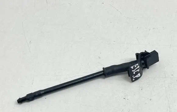 Ford Escape IV Windshield washer spray nozzle 
