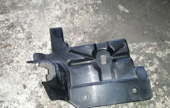 Lexus GS 300 350 430 450H Intercooler air guide/duct channel 5315430150