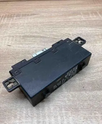BMW 5 E39 Door control unit/module 8376072 05071750