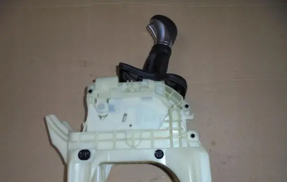 Hyundai Elantra VI Gear shifter/selector