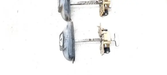 Renault Espace - Grand espace IV Rear door check strap stopper 070661