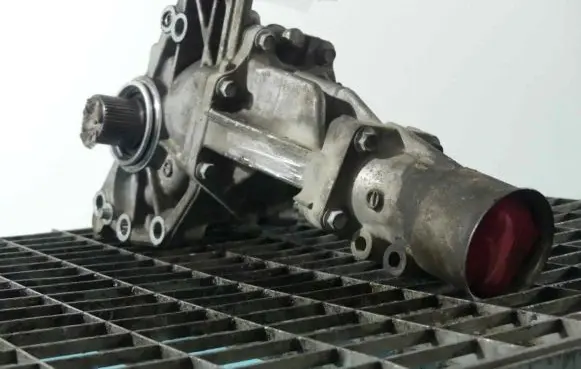 Gearbox transfer box case