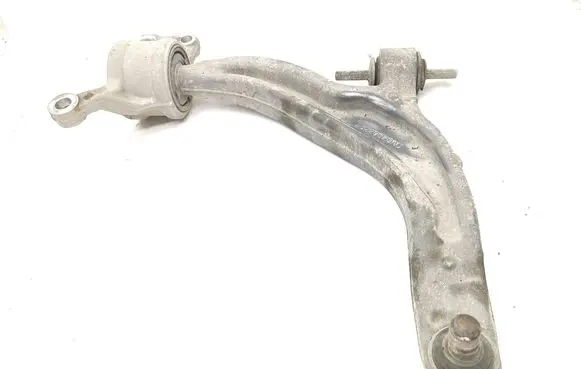 Chrysler Pacifica Front lower control arm/wishbone 68229020AG