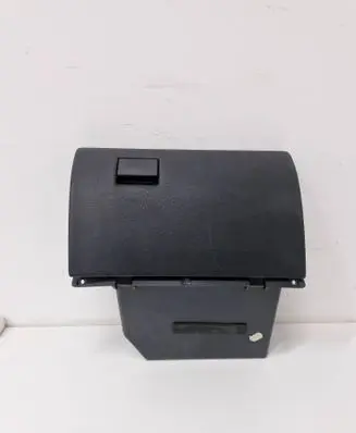 Opel Astra G Glove box