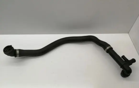 Volkswagen PASSAT B8 Engine coolant pipe/hose 5Q0122051BK 5Q0121619D 5Q0122291AT