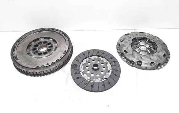 Volvo V70 Clutch set kit 415031510 324042310 124040310