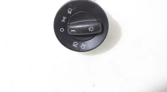 Skoda Octavia Mk2 (1Z) Light switch