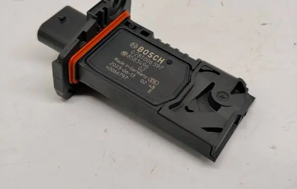BMW X3 G01 Mass air flow meter 8583496 0281006597 13628583496