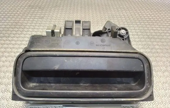 Volkswagen Caddy Tailgate/trunk/boot exterior handle 7E5827315A 7E0827264B
