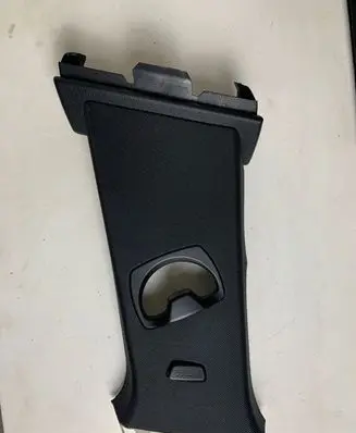 BMW 4 F32 F33 (B) pillar trim (top) 106212A1 2103759B1