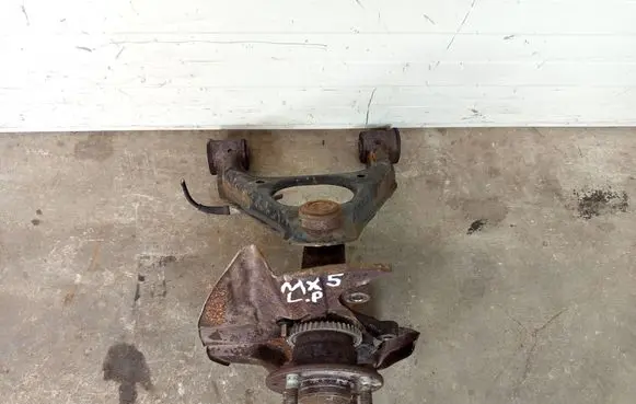 Mazda MX-5 NB Miata Front wheel hub spindle knuckle ZWROTNICAMAZDANB