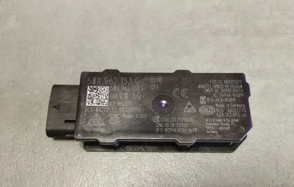 Cupra Formentor Aerial antenna amplifier 5WA962133G 5WA962133E