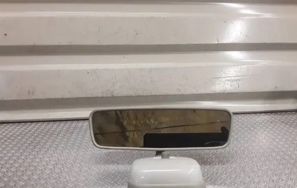 Nissan Pixo Rear view mirror (interior) E11015786
