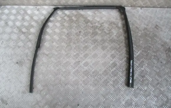 Mitsubishi ASX Rubber seal rear door 5735A339