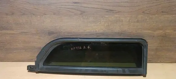 Peugeot Rifter Rear vent window glass 9818042780