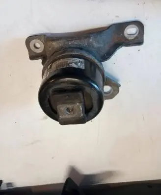 Volvo V60 Engine mount bracket 6G926F012DD 30671245 HL8082