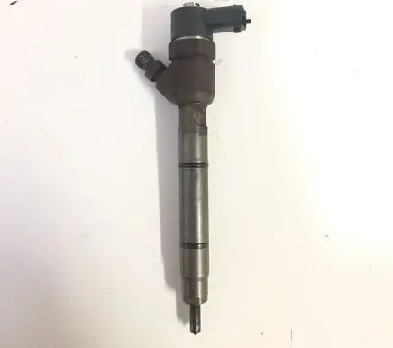Hyundai i30 Fuel injector 338002A900 0445110320 00409