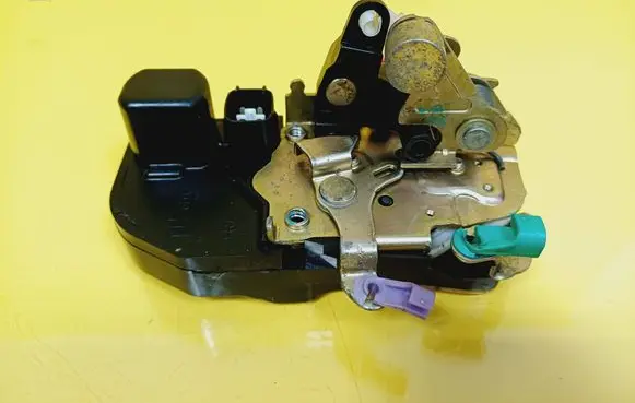 Front door lock