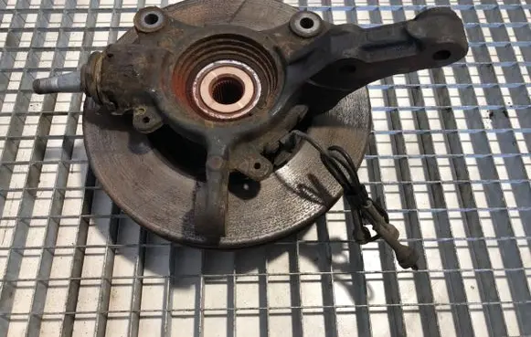 Opel Movano B Front wheel hub spindle knuckle 