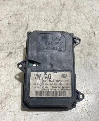 Volkswagen Touareg II Headlight ballast module Xenon 8U0941329