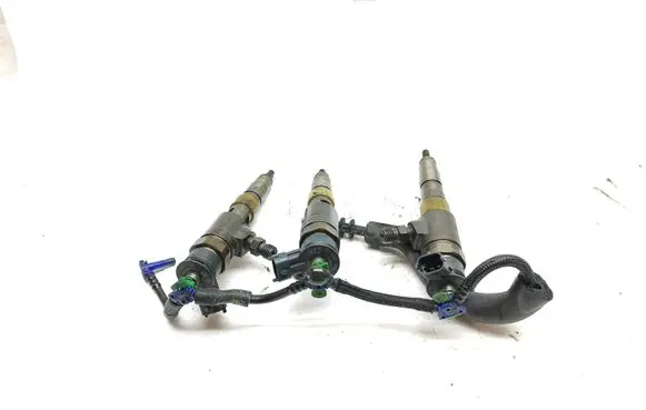 Peugeot 208 I Fuel injectors set 9950775440 0445110566