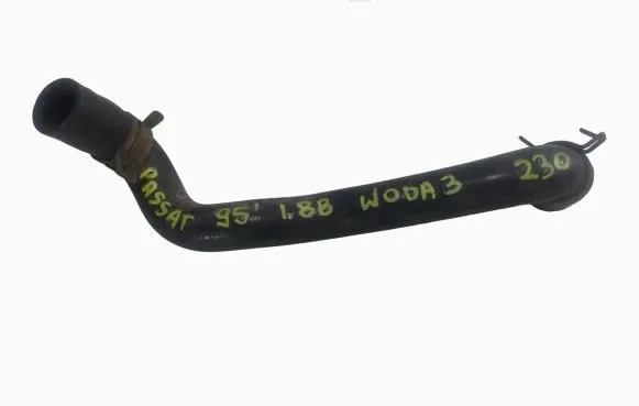 Volkswagen PASSAT B8 Engine coolant pipe/hose