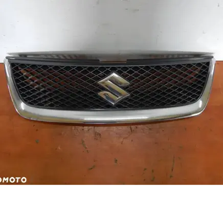 Suzuki Grand Vitara II Front bumper upper radiator grill