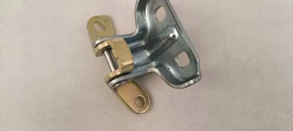 Citroen C3 Aircross Front door upper hinge A046057