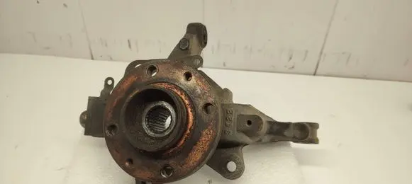 Renault Clio IV Front wheel hub spindle knuckle 401335700R