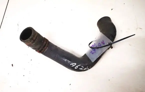 Opel Zafira A Engine coolant pipe/hose 90573220