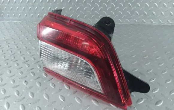 Subaru Outback (BS) Tailgate rear/tail lights 84912AL080 13260228