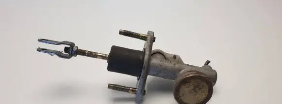 Nissan Almera Tino Clutch master cylinder