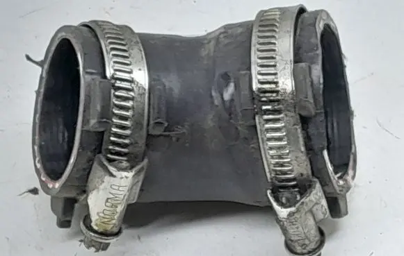 Intercooler hose/pipe
