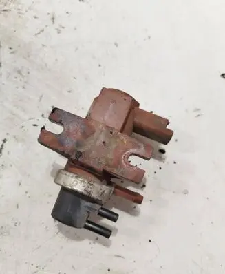 Volvo C30 Turbo solenoid valve 9652570180 70096803