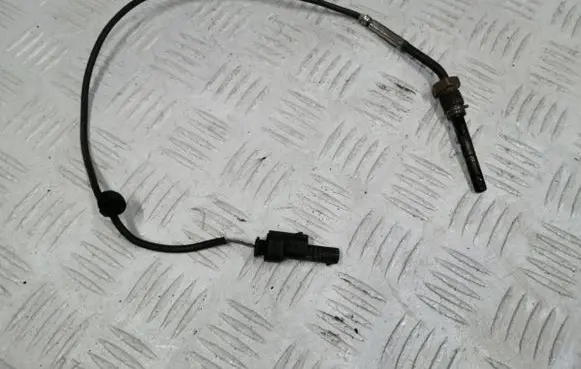 Opel Corsa E Alarm movement detector/sensor 55495557