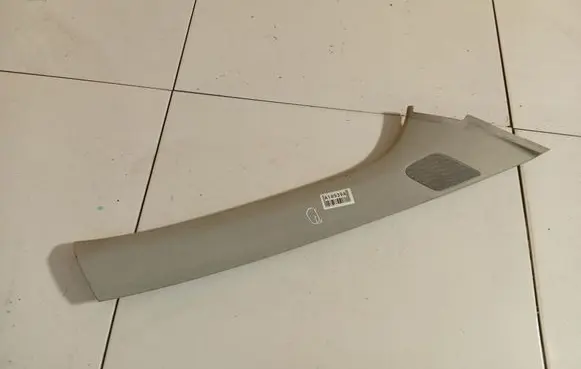 Volkswagen Polo IV 9N3 (C) pillar trim 600867234G