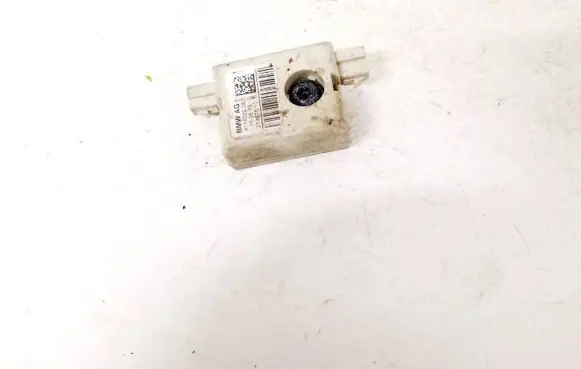 Antenna control unit