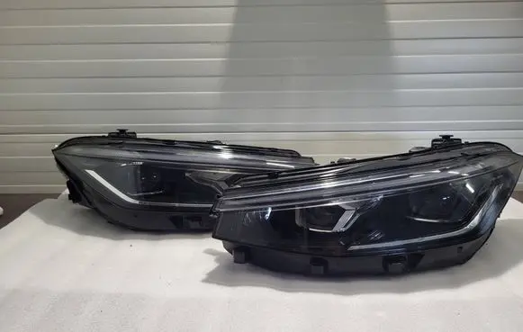 Volkswagen PASSAT B9 Headlights/headlamps set 3J1941035