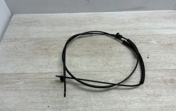 Porsche Cayenne (9Y0 9Y3) Engine bonnet/hood lock release cable 9Y1823535B
