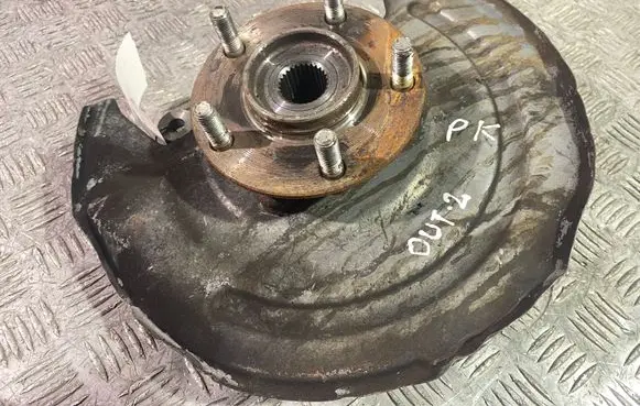 Mitsubishi Outlander Front wheel hub