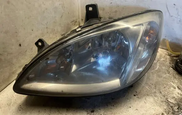 Mercedes-Benz Vito Viano W639 Headlight/headlamp 246699LI