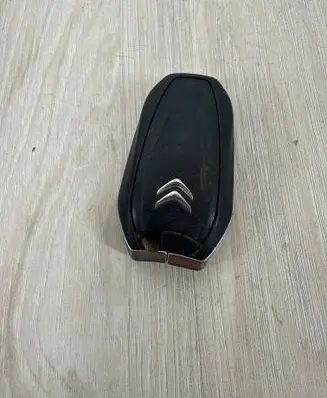 Citroen C4 Grand Picasso Ignition key/card 