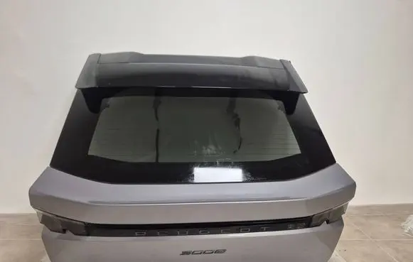Peugeot 3008 III Truck tailgate 