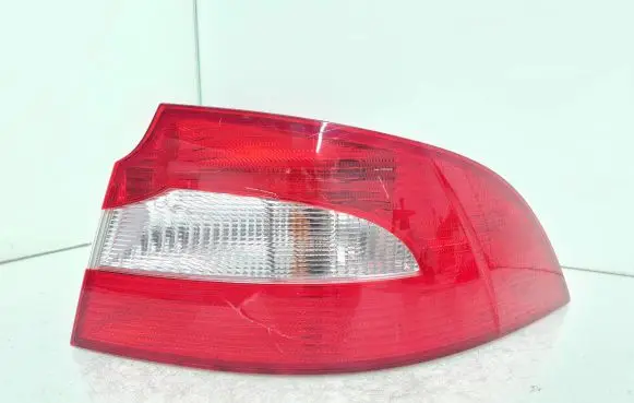 Skoda Superb B6 (3T) Rear/tail lights 270502
