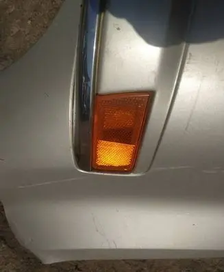 Chrysler 300 - 300C Front reflector 