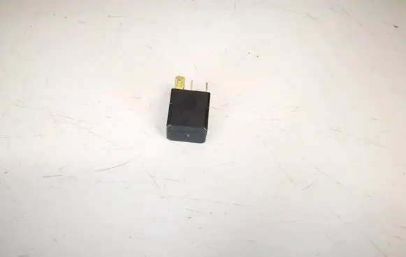 Mitsubishi Lancer X Other relay mr515994 acm13221