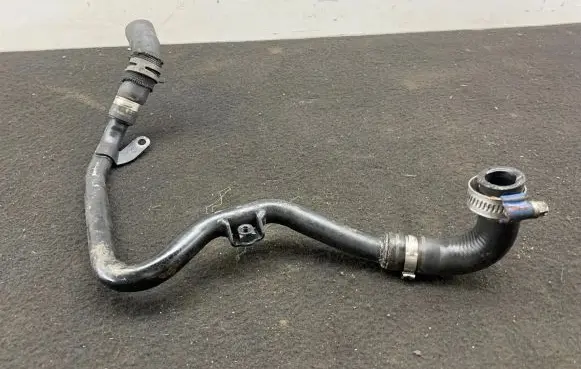Audi Q7 4L Engine coolant pipe/hose 059121064c