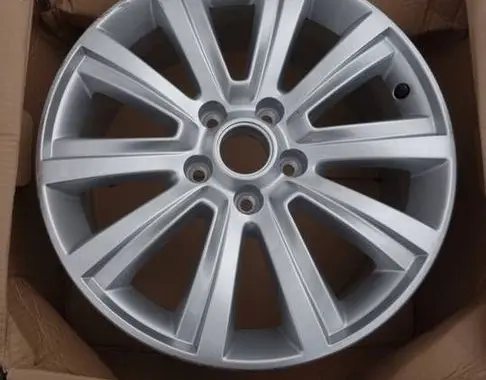 Volkswagen Amarok R18 alloy rim 2H0601025AH